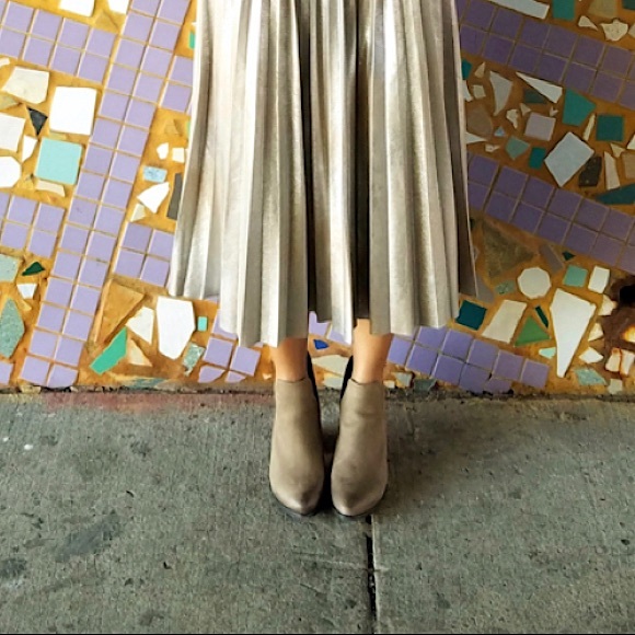 Steve Madden Adelphie Ankle Boot (size 6.5) - Picture 8 of 10